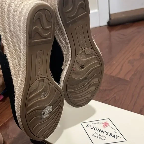 Open Toe Wedge Sandals. Size:7.5 - Picture 5 of 6